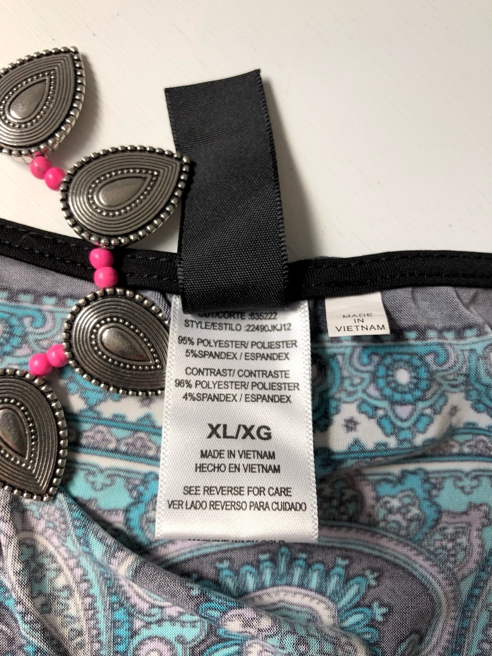 Halo Black Print Top Size XL - Picture 10 of 10
